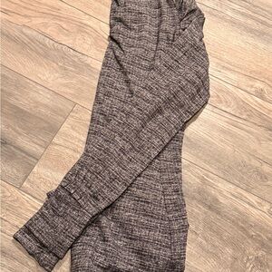 Lululemon Gray Textured Long Sleeve Top